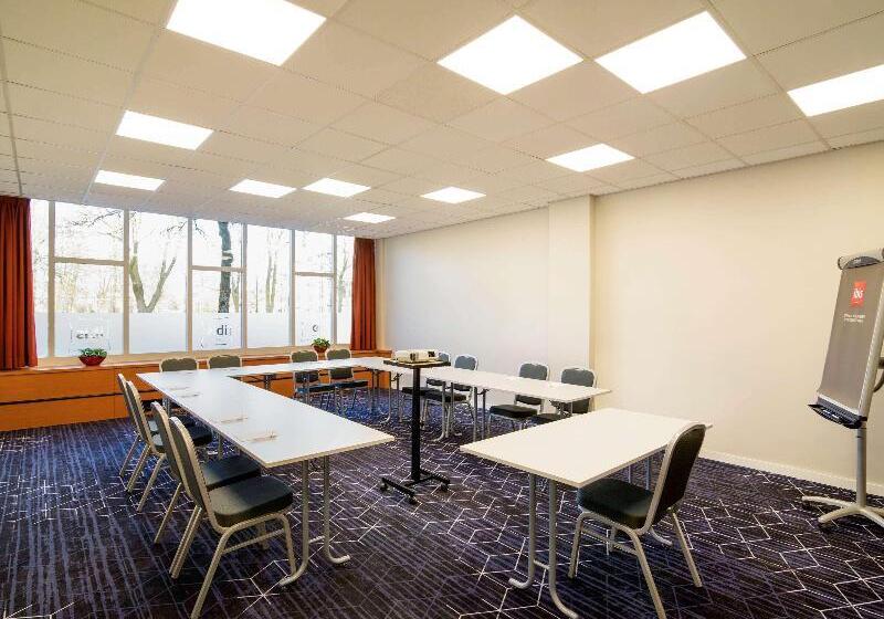 هتل Ibis Utrecht