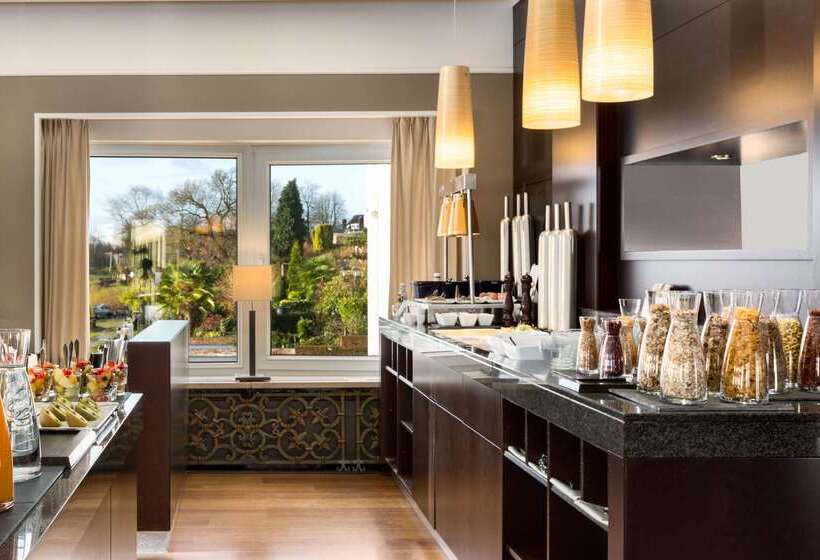 هتل NH Arnhem Rijn