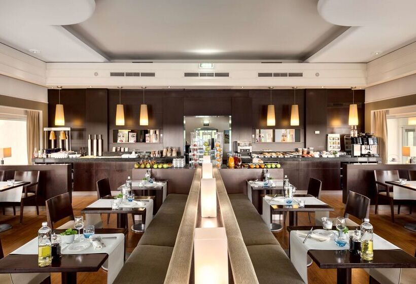 هتل NH Arnhem Rijn