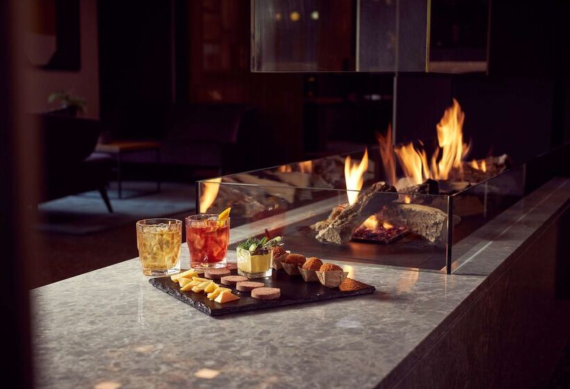 هتل Park Plaza Utrecht