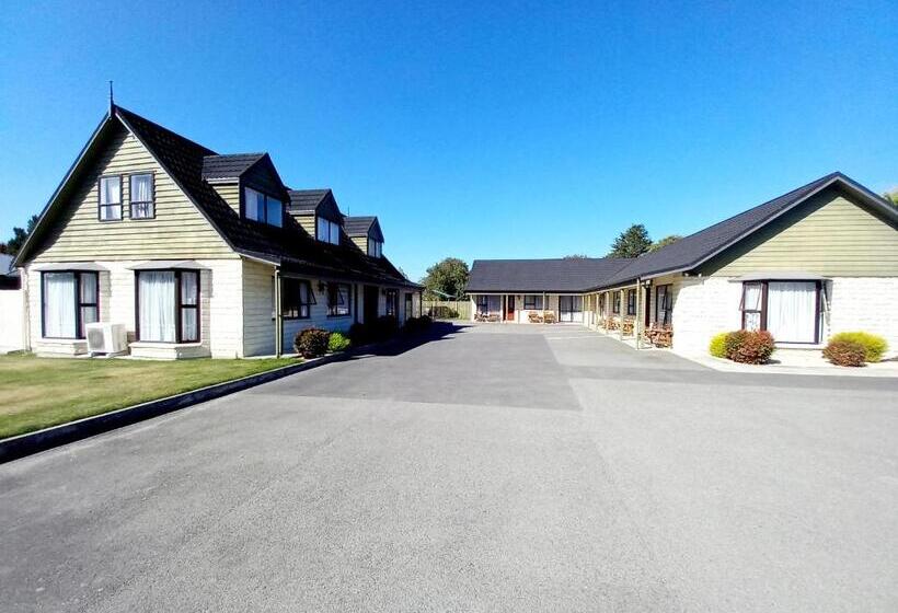 Academy Lodge Motel
