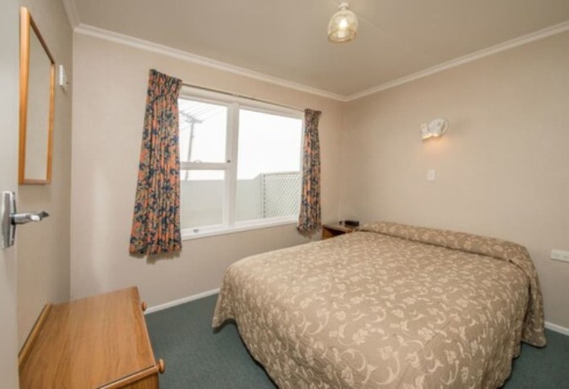 Amber Court Motel