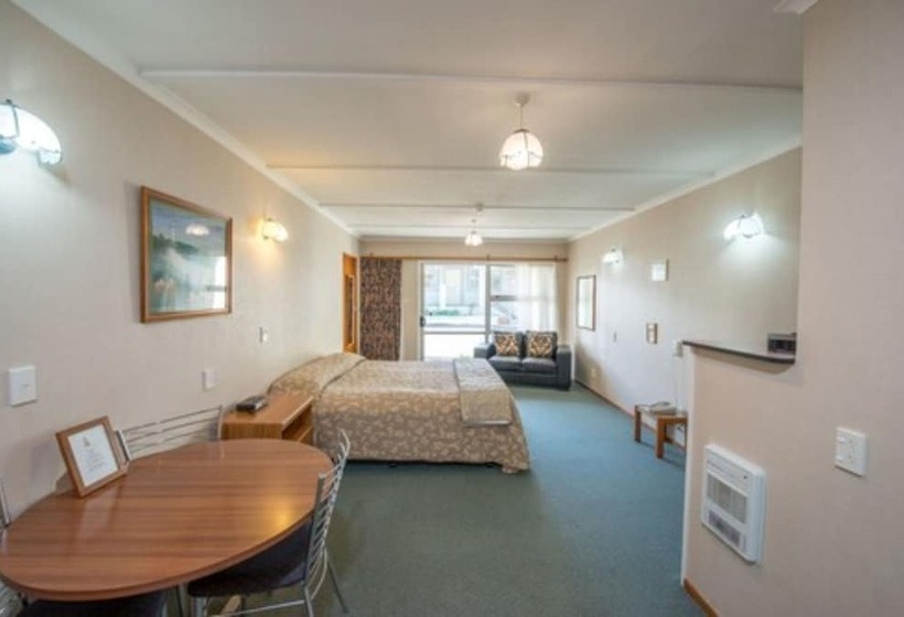 Amber Court Motel