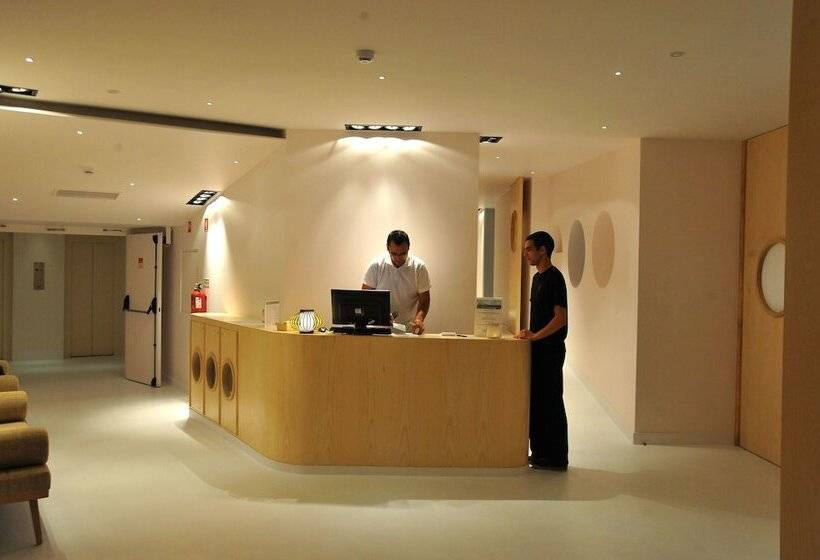 فندق Axis Vermar Conference & Beach