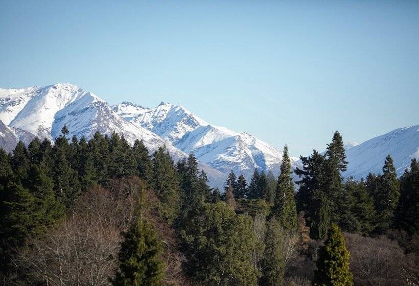 Copthorne Hotel & Resort Lakefront Queenstown