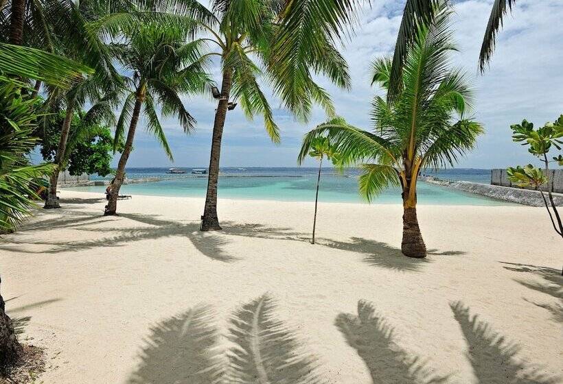 Hotelli Costabella Tropical Beach