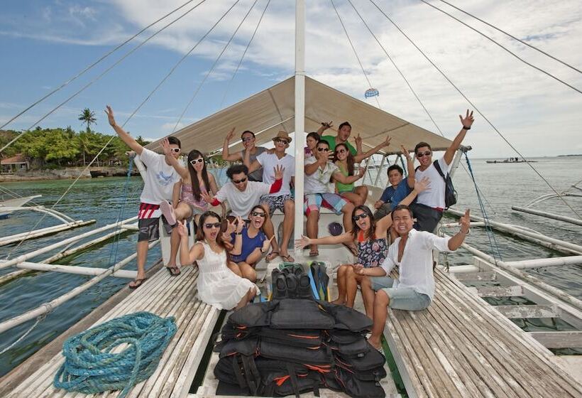 Hotelli Costabella Tropical Beach