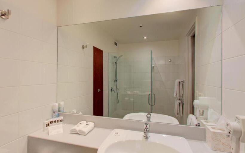 Отель Dunedin Leisure Lodge  Distinction