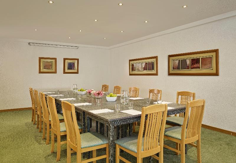 בית מלון כפרי Holiday Inn Algarve