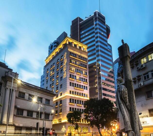 هتل Metropole