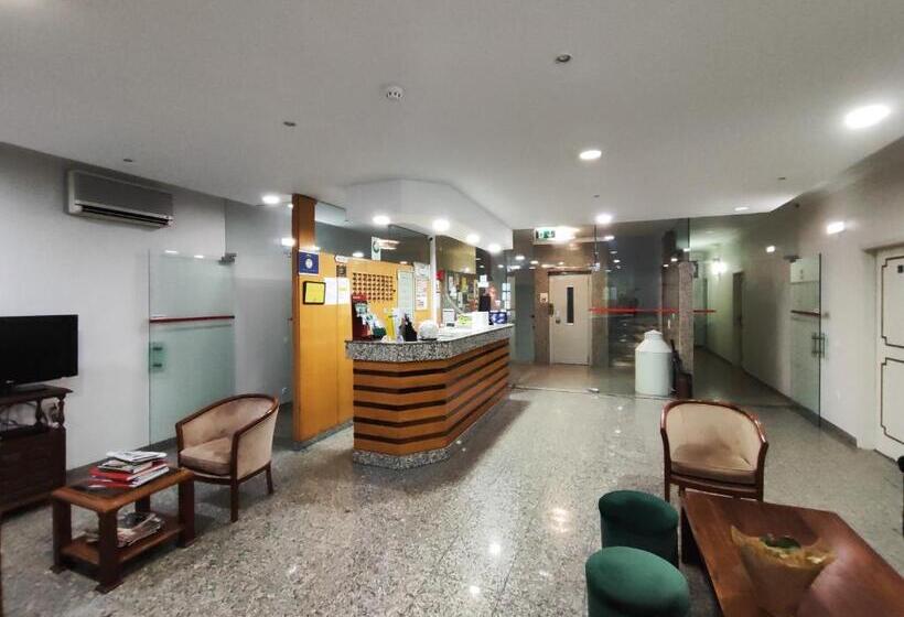 Fotos del hotel Residencial Centro Comercial Avenida Bragashopping:  19
