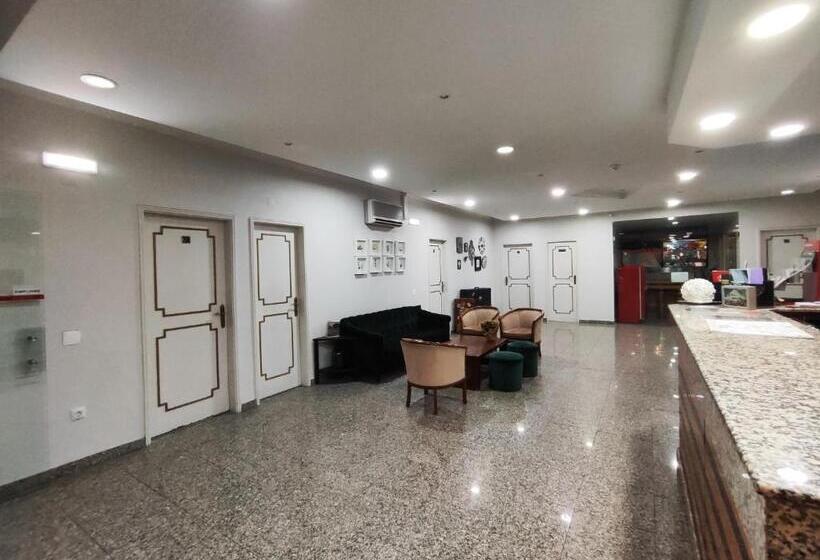 Fotos del hotel Residencial Centro Comercial Avenida Bragashopping:  22