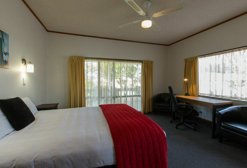 酒店 Summit Motor Lodge