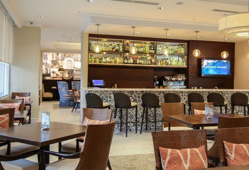 Fotos del hotel The Executive Hotel:  13