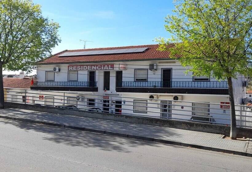 اقامتگاه Alojamento Elvas Luso Espanhola