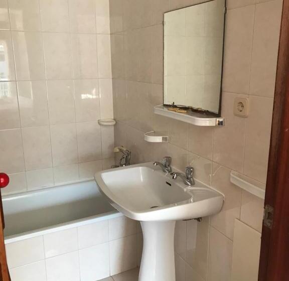 اقامتگاه Dbv Guesthouse