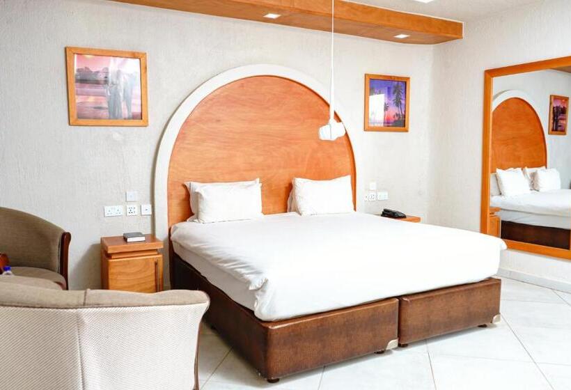 Caribbea Bay Resort