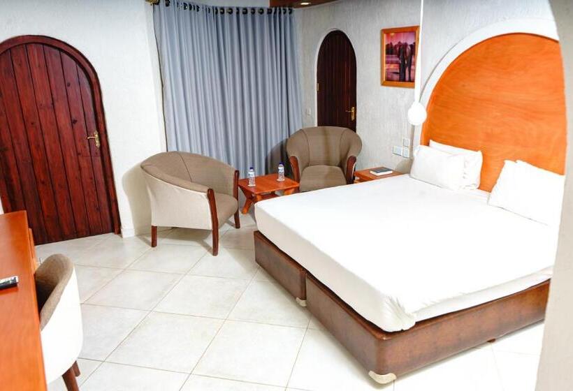 Caribbea Bay Resort