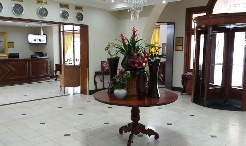 هتل The Balmoral   Halaal