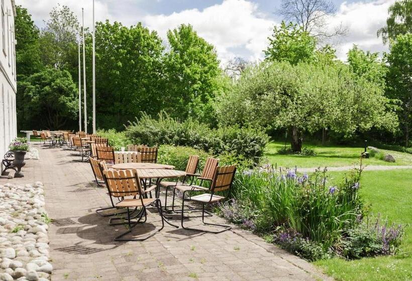 هتل Blommenhof