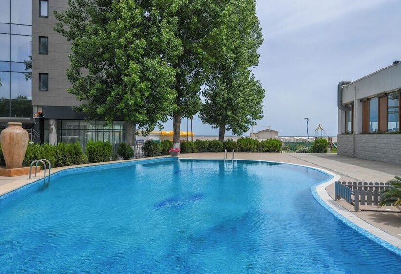 هتل Complex Modern Mamaia All Inclusive