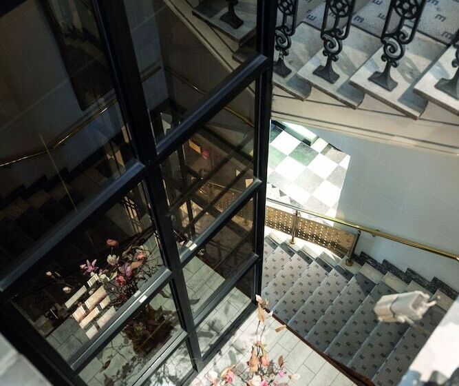 Elite Hotel Savoy