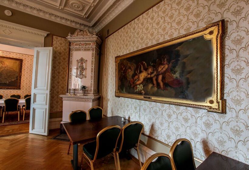 First Hotel Statt