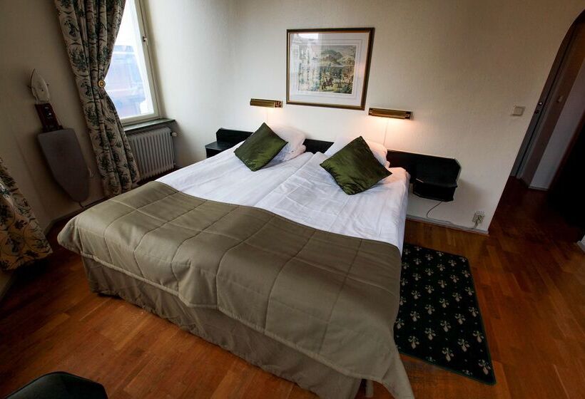 First Hotel Statt