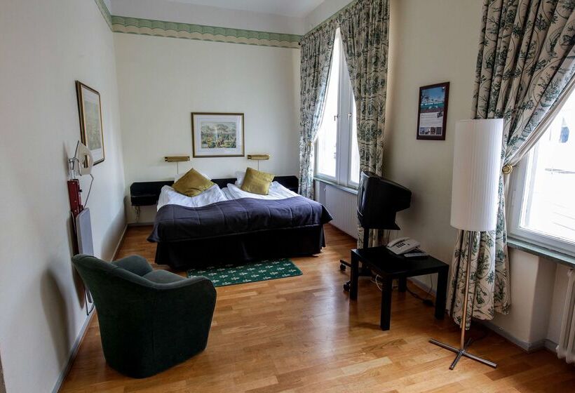 First Hotel Statt