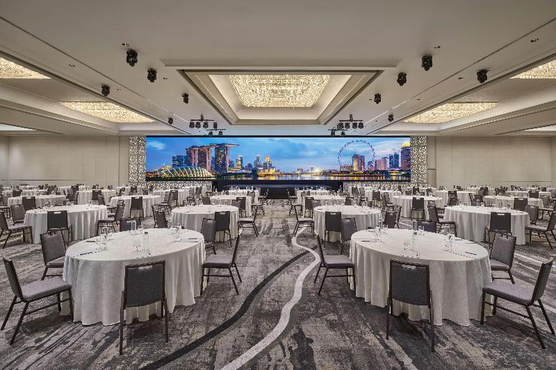 هتل Hilton Singapore Orchard
