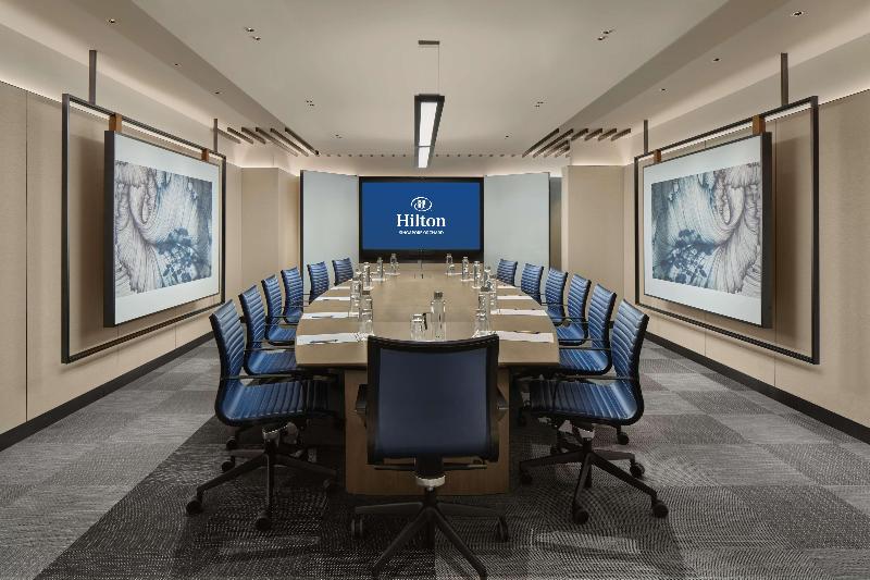 هتل Hilton Singapore Orchard