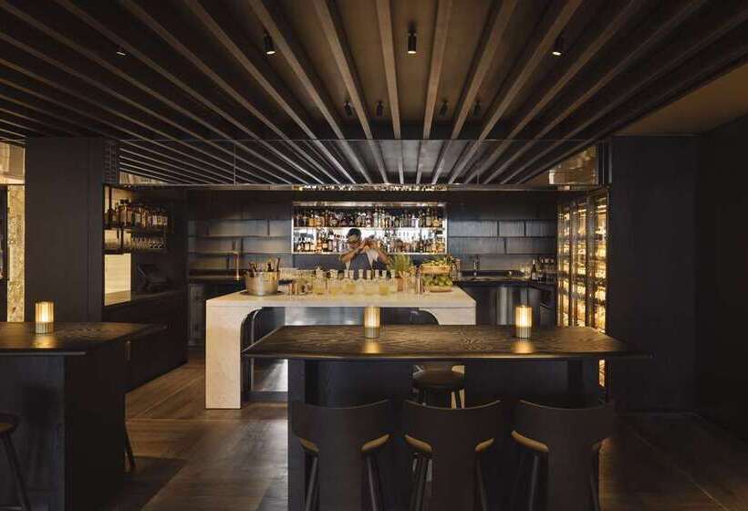 هتل Hilton Singapore Orchard