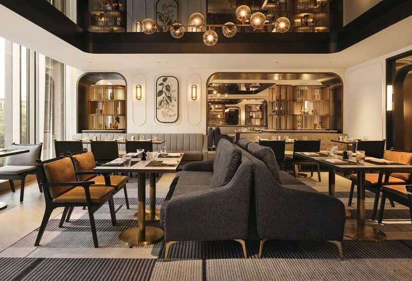 هتل Hilton Singapore Orchard