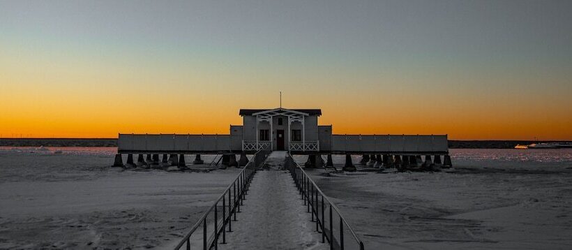 هتل L Borgholm