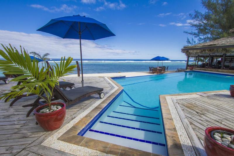 هتل Manuia Beach Resort