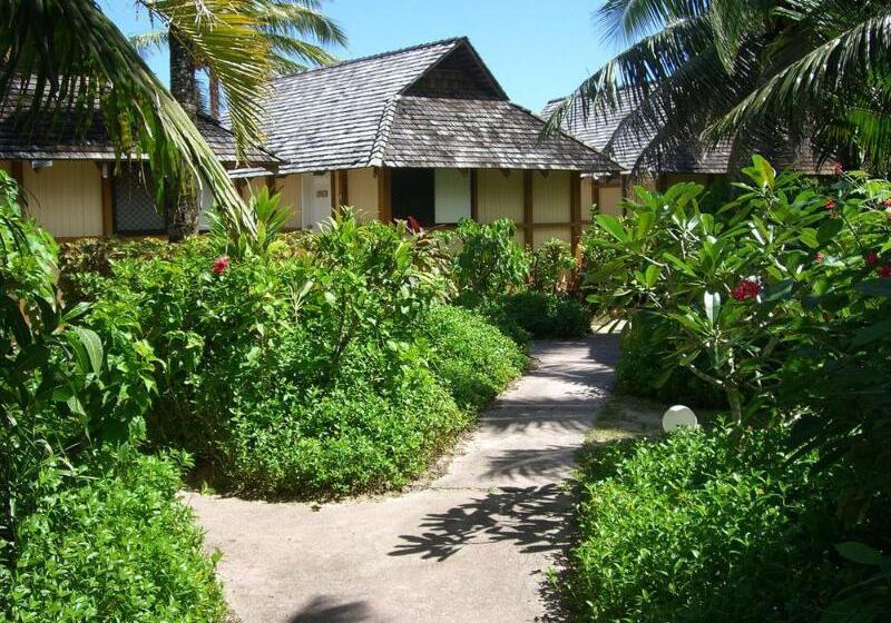 هتل Palm Grove