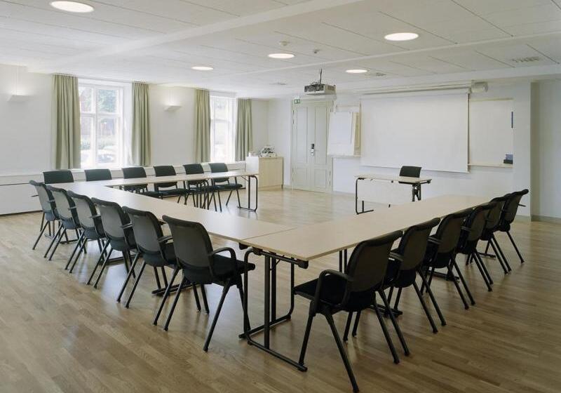 هتل Scandic Hallandia