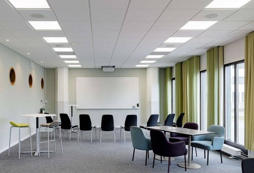 هتل Scandic Helsingborg Nord