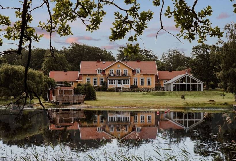 هتل Toftaholm Herrgård