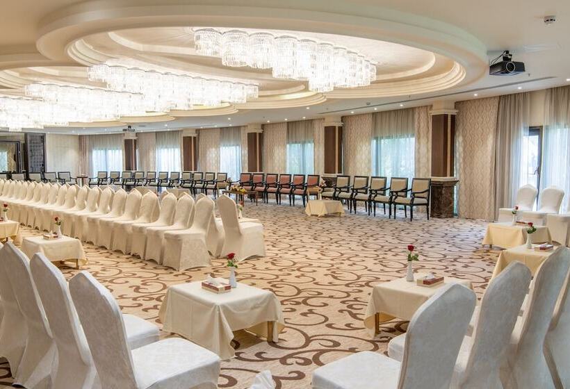 هتل Crowne Plaza Riyadh Palace, An Ihg