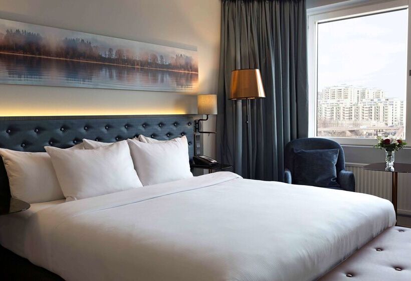 فندق Hilton Helsinki Strand