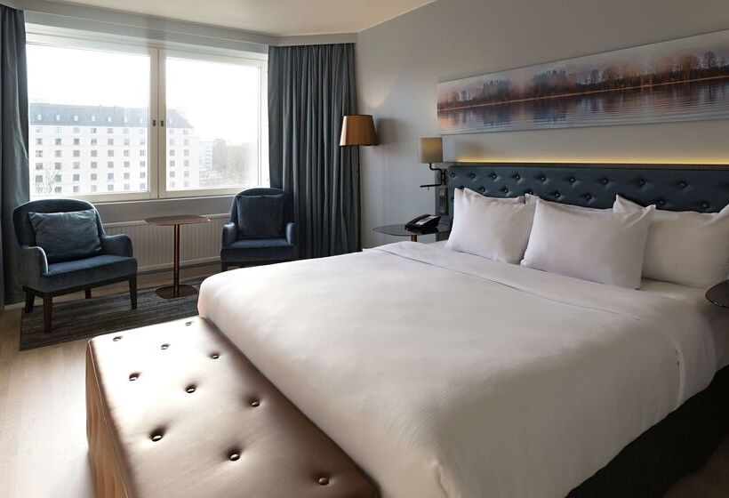 فندق Hilton Helsinki Strand