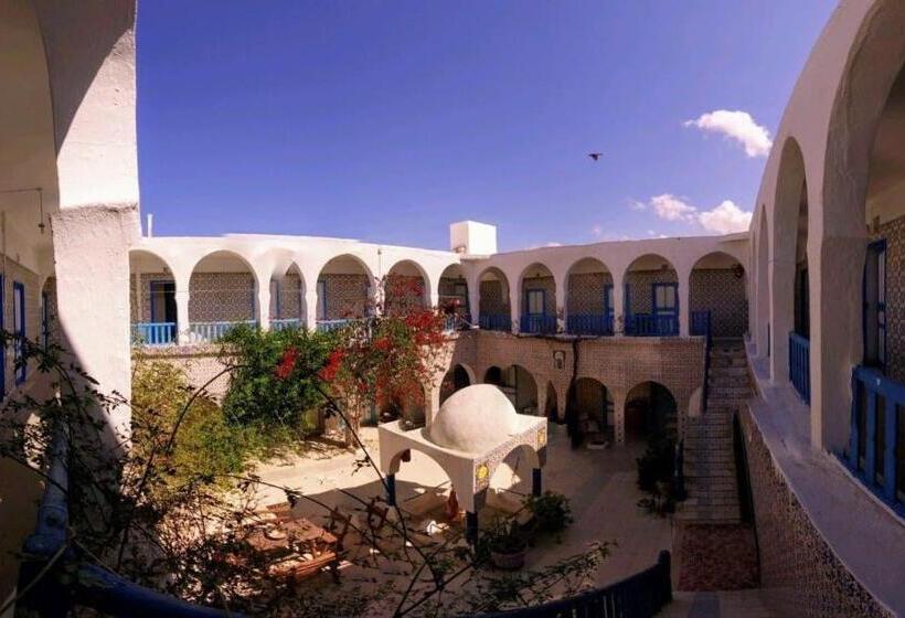 هتل Hôtel Sindbad