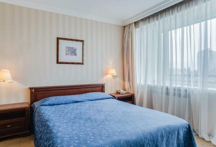 فندق Intourist Zaporozhie