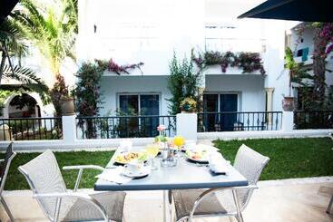 هتل Nesrine Hammamet