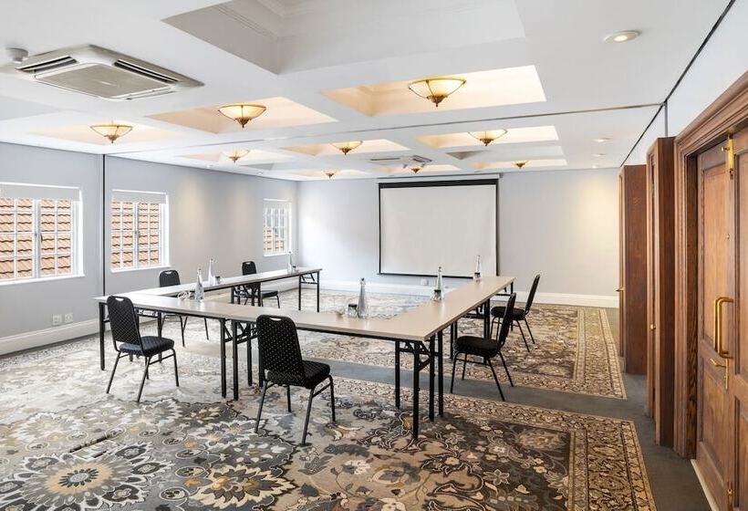 Protea Hotel By Marriott Johannesburg Balalaika Sandton