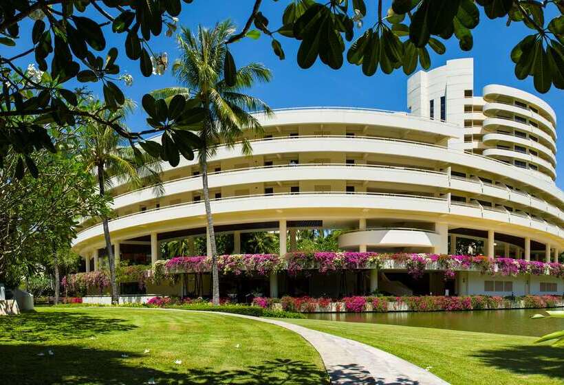 هتل Pullman Phuket Karon Beach Resort