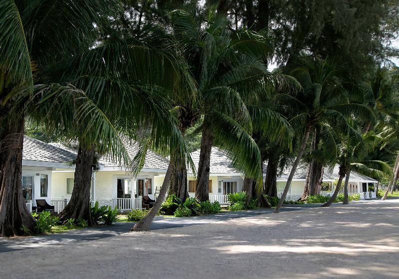هتل Thavorn Beach Village Resort & Spa Phuket