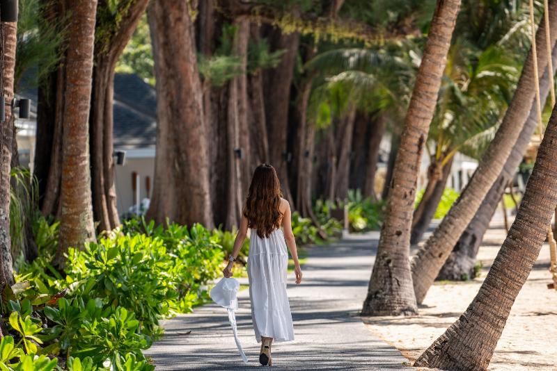 هتل Thavorn Beach Village Resort & Spa Phuket