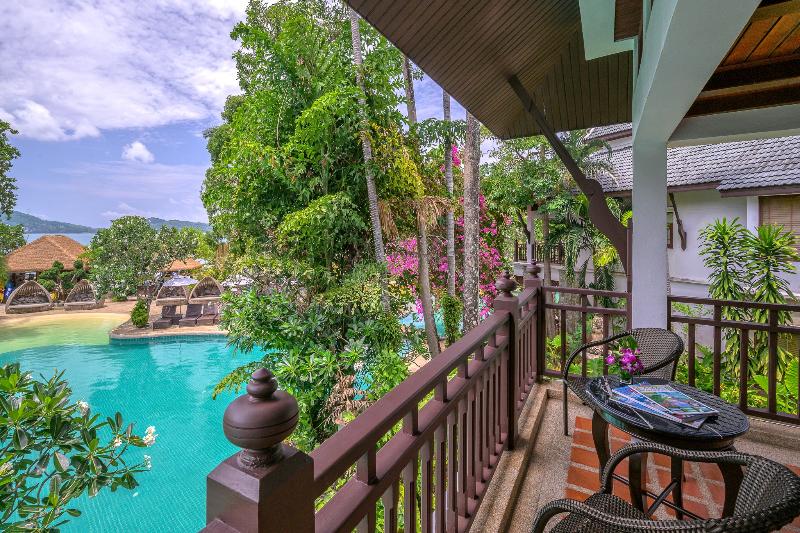 هتل Thavorn Beach Village Resort & Spa Phuket